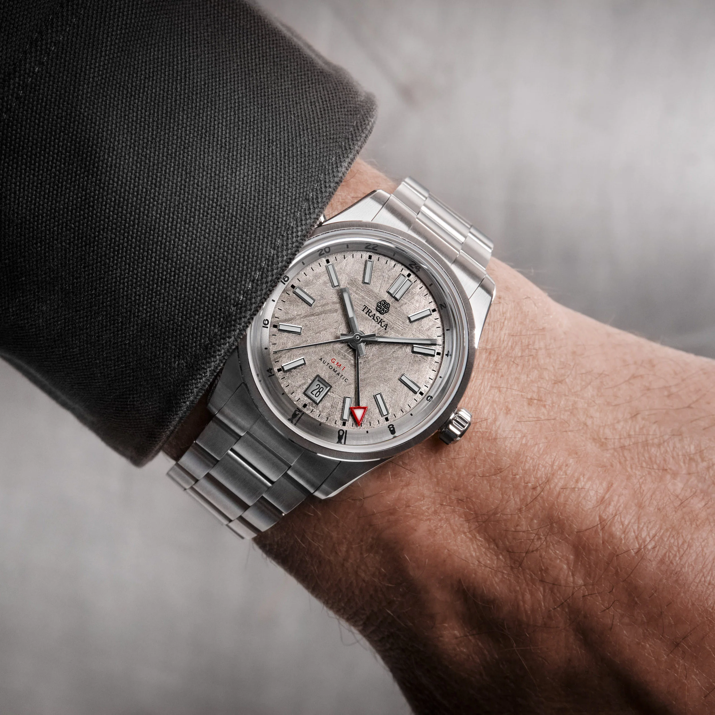 Venturer GMT Meteorite - Image 8